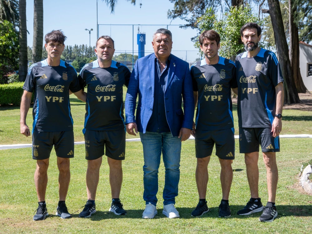 La presentación de Garcé y Quiroga. Foto: @Argentina