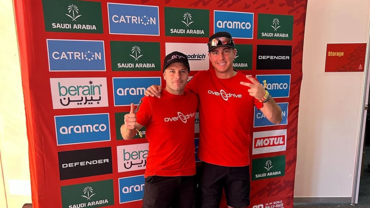 La imagen que en este 2026 no se podrá repetir, Dani Oliveras siempre junto a su compañero y amigo Juan Cruz Yacopni en la edición 2025 del Rally Dakar | Foto: IG dani_oli21