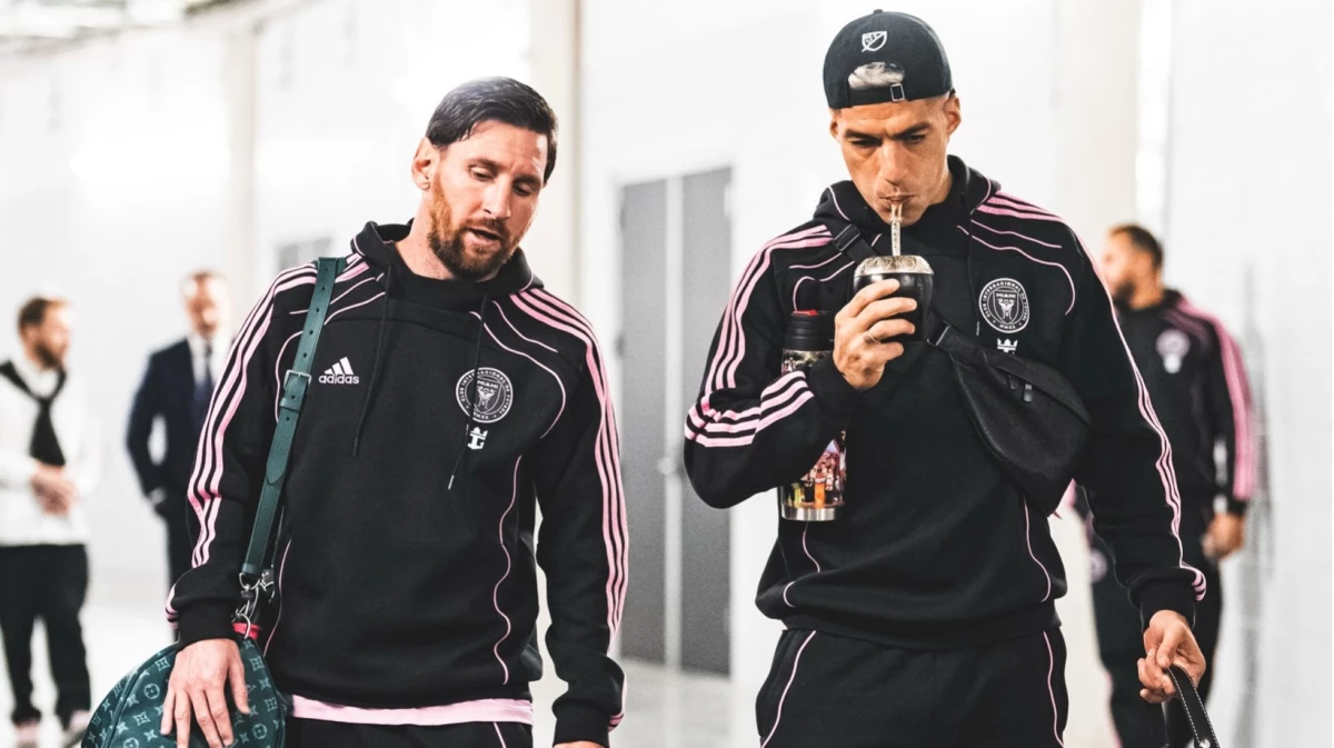 El argentino promocionó el partido con Universitario y causó furor en redes. Foto: Prensa Inter.