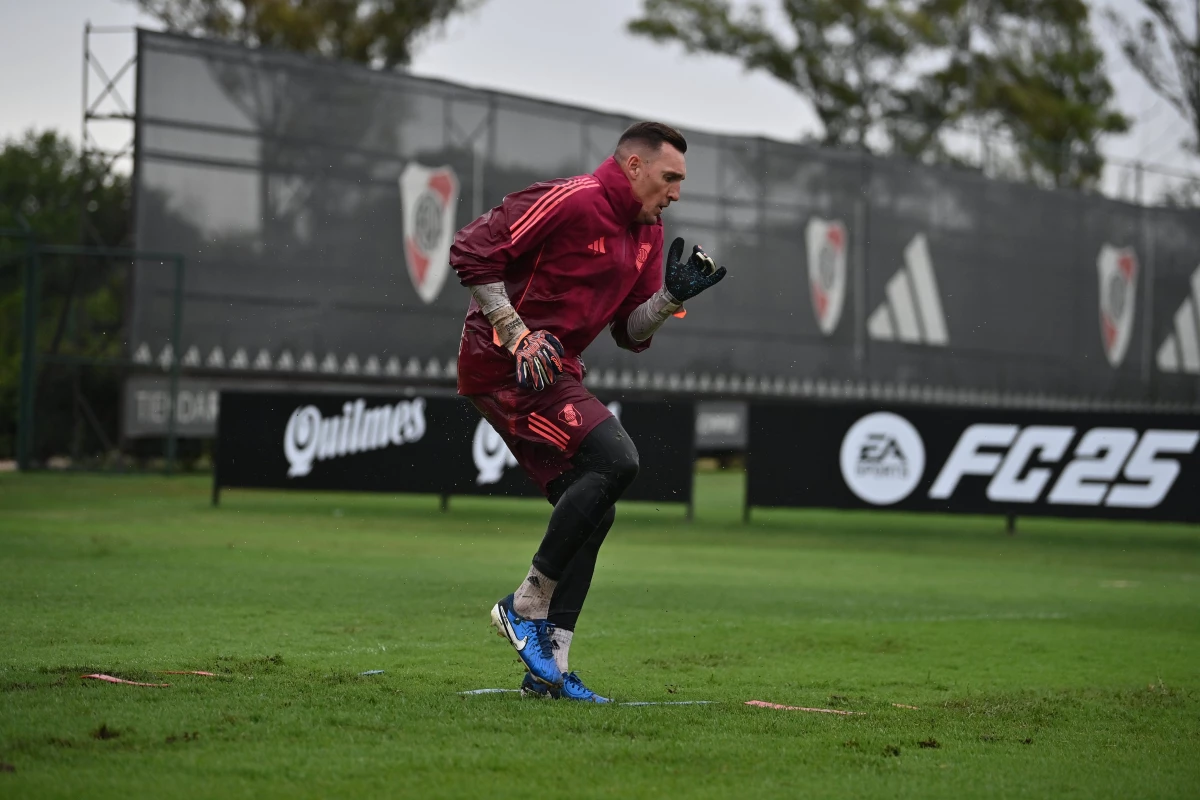 Foto: Prensa River. Armani está ultimando los detalles de su puesta a punto para jugar el primer partido del 2026.&nbsp;
