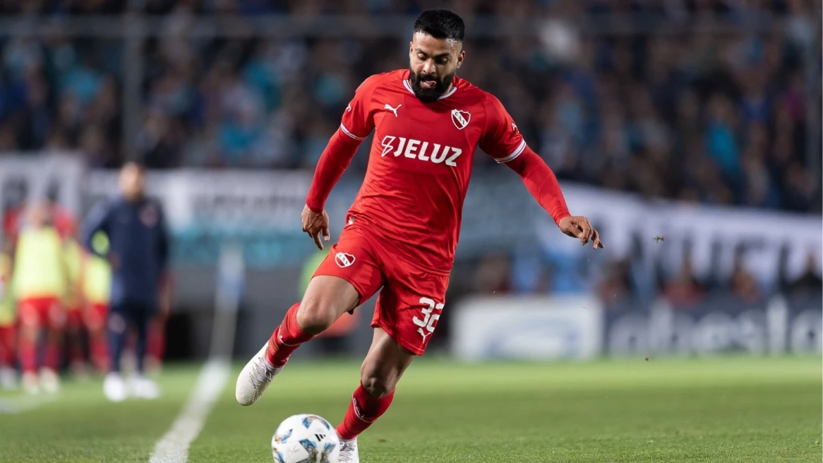 Foto: Alexis Canelo será jugador de Lanús, a cambio de 400 mil dólares pagaderos a Independiente