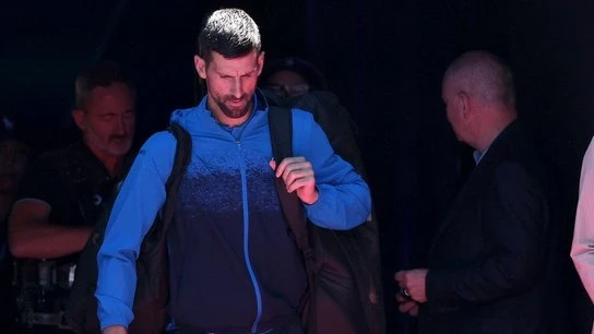 Dkojovic no pudo terminar la semifinal de Australia por una lesión en la pierna izquierda.
