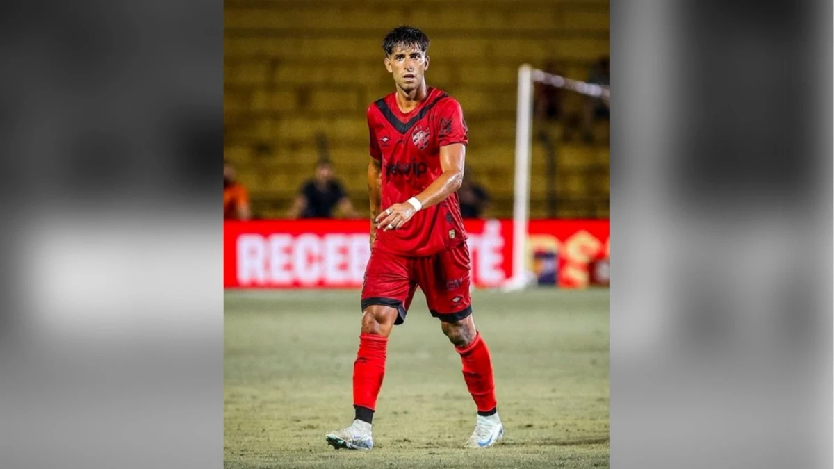 Foto: X de Sport Recife. El argentino Di Plácido es la alternativa que maneja Vélez para reemplazar al lesionado García.&nbsp;