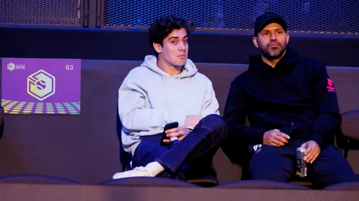 Colapinto y una charla con Agüero en la Hexagon Cup 2025 de España | Foto: Alpine Hexagon Cup