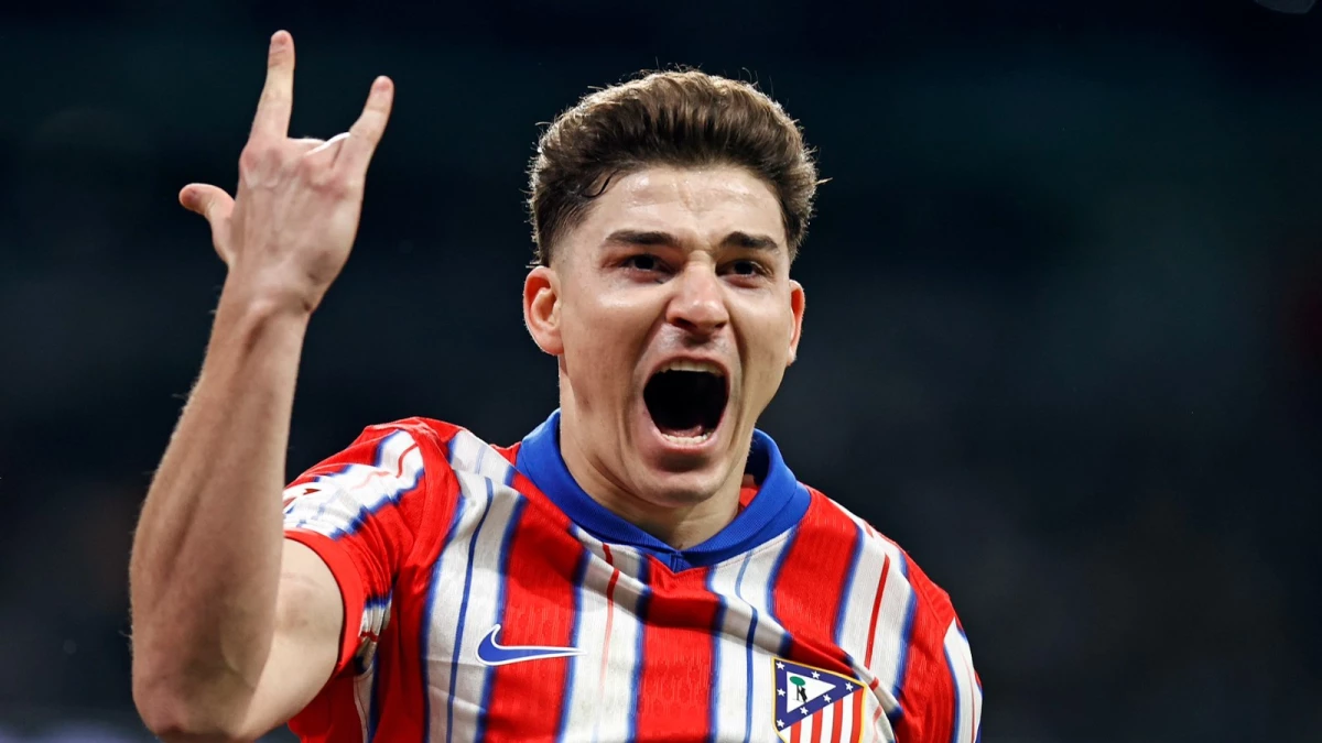 Foto: Julián Alvarez marcó, penal mediante, el tanto del Atlético Madrid, que igualó 1-1 con Real Madrid el clásico de la capital