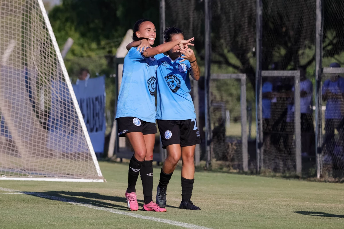 Belgrano sorprendió a San Lorenzo y le ganó 2-0. Foto: X@Belgrano
