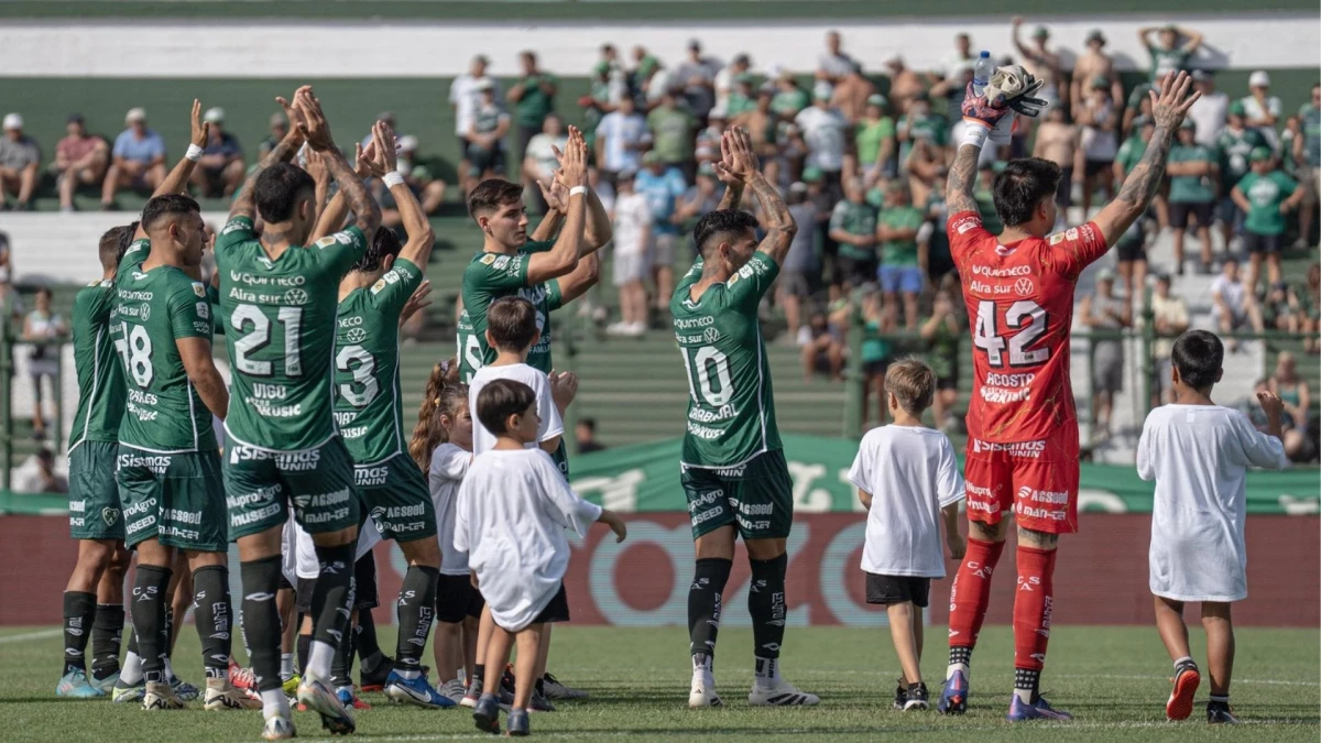 Foto:@CASarmientoOf. El equipo juninense pretende “recomponer” la relación con la gente.&nbsp;