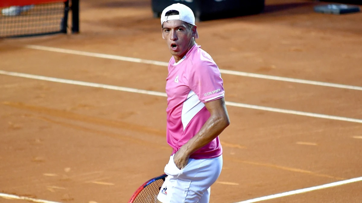 Báez se impuso en tres sets ante su compatriota Ugo Carabelli (Foto: X@RioOpenOficial)