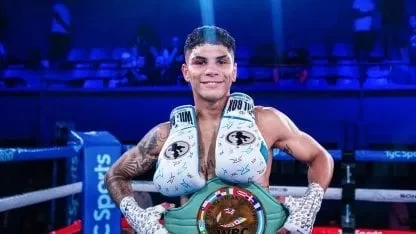 Foto: Sanson Sosa retuvo el título latino superligero del Consejo Mundial de Boxeo