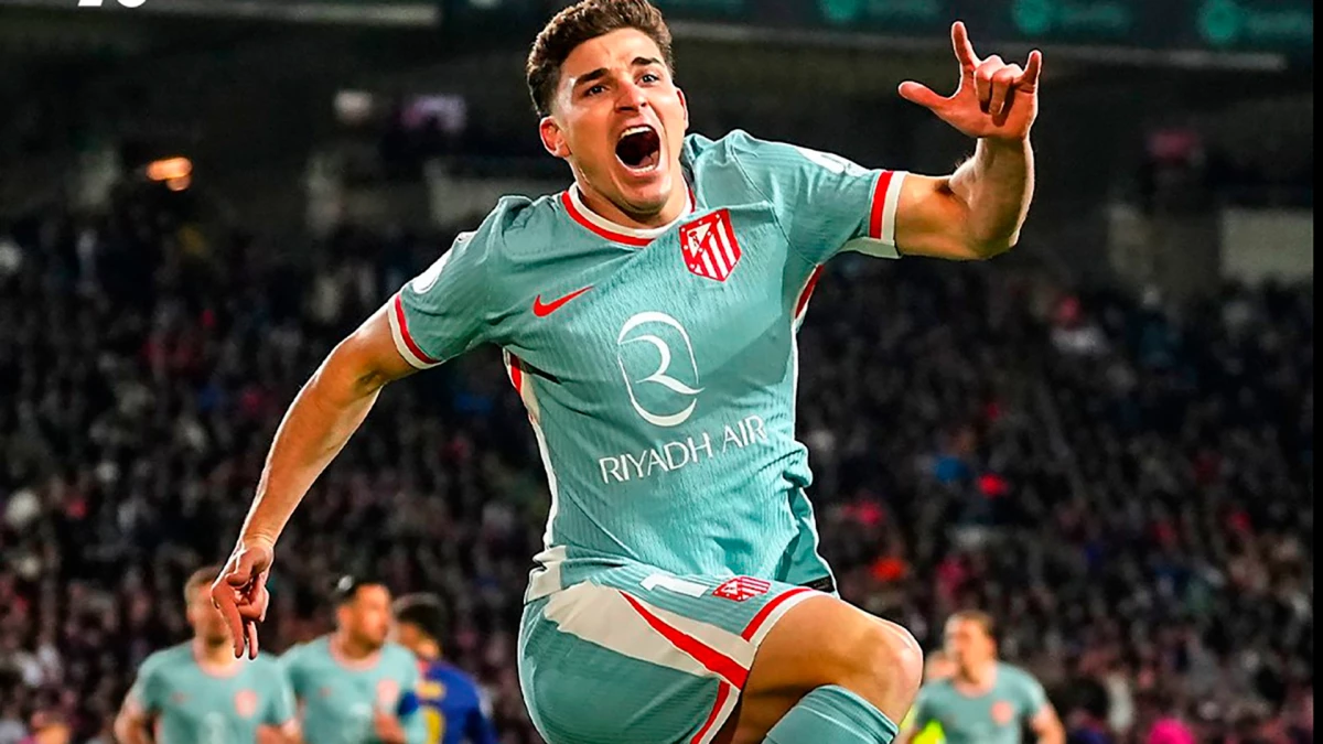 Foto: X de Atlético Madrid. El delantero cordobés Julián Alvarez festeja su gol que puso 1-0 arriba al equipo colchonero