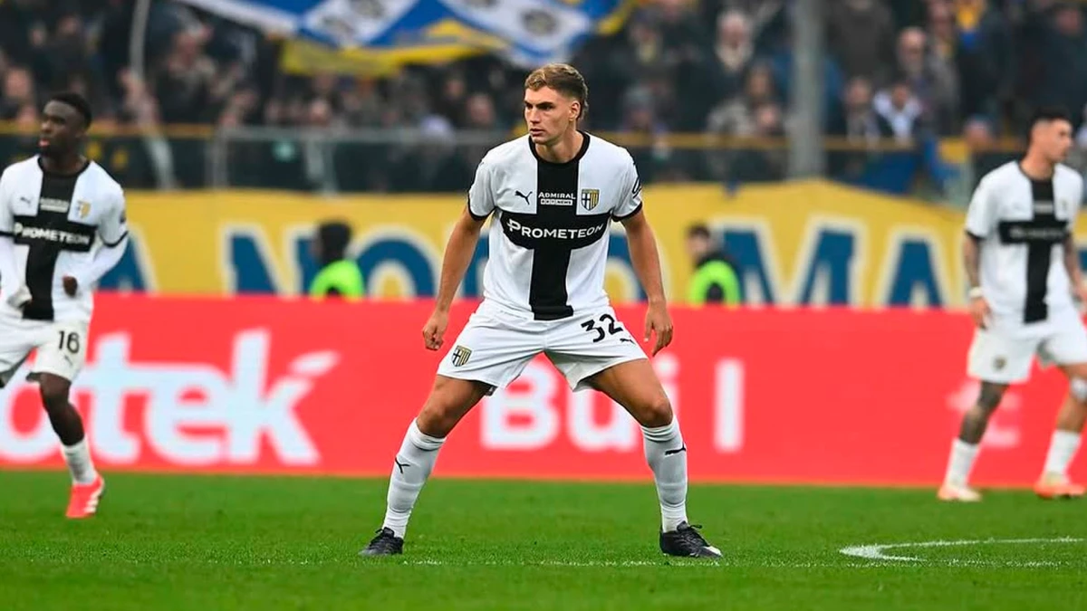 Foto:@1913parmacalcio. El argentino Mateo Pellegrino vivió su primera jornada goleadora en el Calcio.&nbsp;