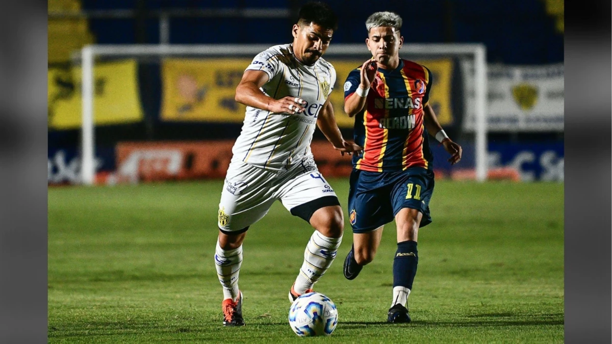 Foto: Atlanta venció sobre el final a Colegiales en Villa Crespo