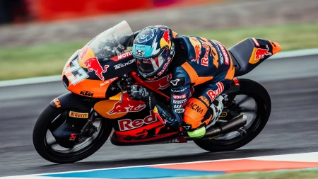 Moto3 en Le Mans: Valentín Perrone sumó un nuevo top 10 en su temporada  debut