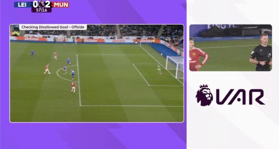 El VAR le ahogó el grito a Garnacho. Foto: Captura de pantalla.