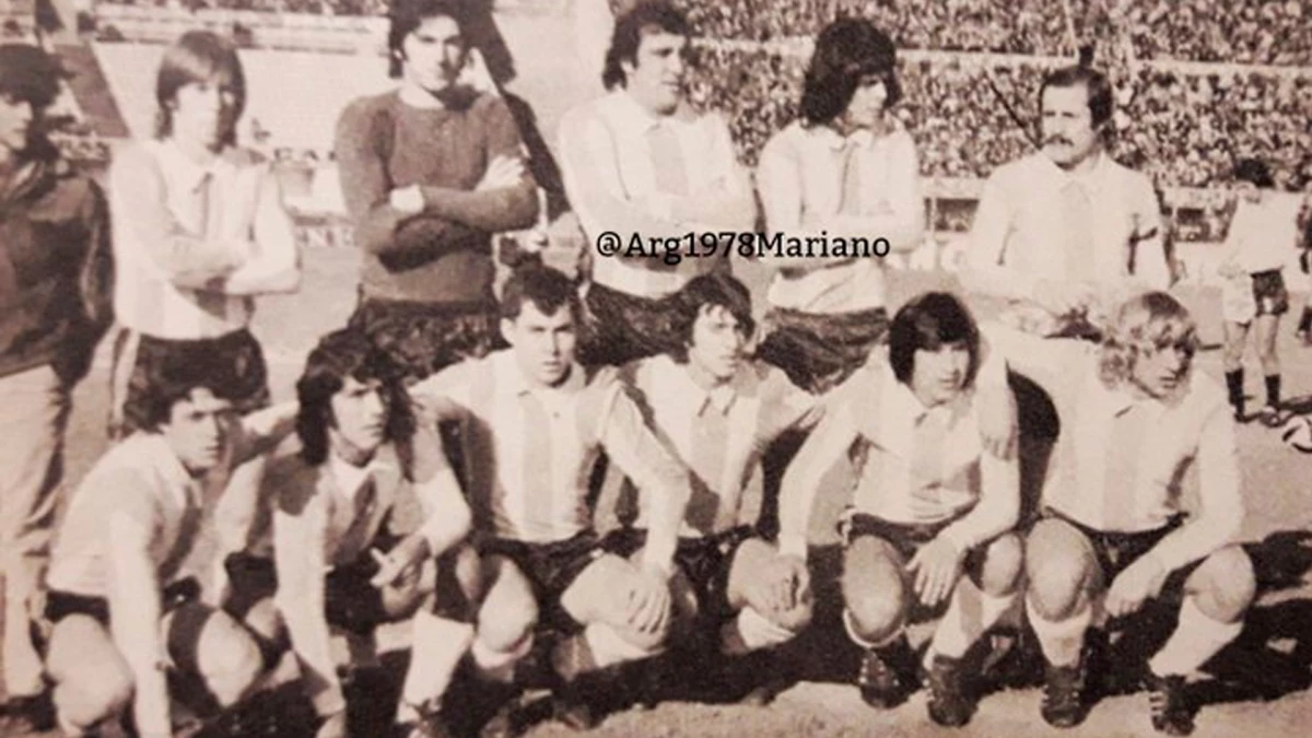 Menotti tuvo que llamar de urgencia a un grupo de jugadores por la no cesión de los de River y Boca | Foto: @Arq1978Mariano