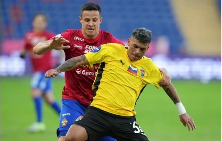 Foto:@fc_khimki. El argentino Vera abrió la cuenta para el triunfo del FC Khimki en Rusia