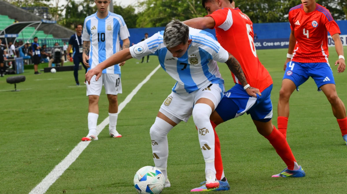 Argentina no pasó del empate ante Chile en el debut (Foto X@Argentina)