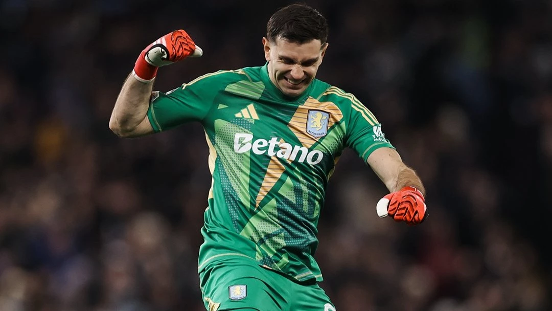 Dibu Martínez llegó a los Villanos en septiembre de 2020. Foto: Aston Villa.