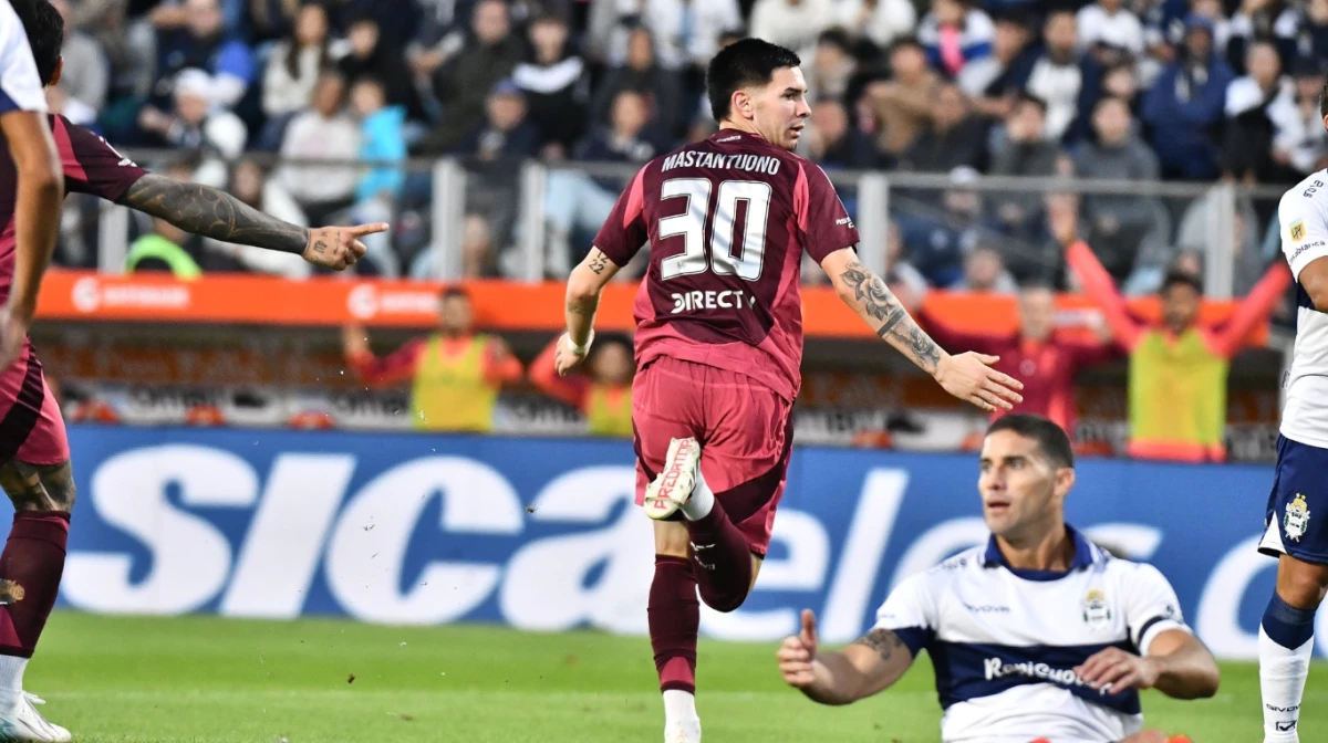 Mastantuono, autor de un golazo, fue una de las grandes figuras en el mejor partido del año (Foto: X@RiverPlate).&nbsp;