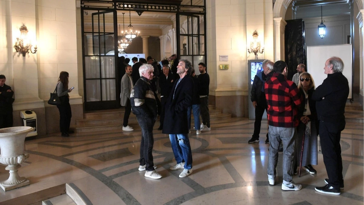 Foto: Nacho Sánchez. Una imagen de la Legislatura de Buenos Aires en donde se le tributó el adiós al “Loco” Gatti.&nbsp;