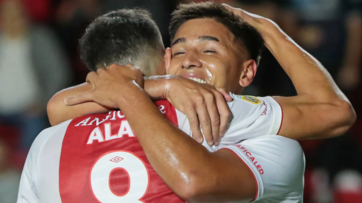 El Bicho de Nico Diez va por el campeonato, tras terminar puntero en la Zona A (Foto X@AAAJoficial)