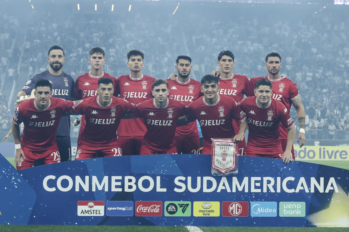 Foto:@CAHuracan. El equipo de Parque de los Patricios empató en Colombia y se acerca a octavos de final de la Copa Sudamericana