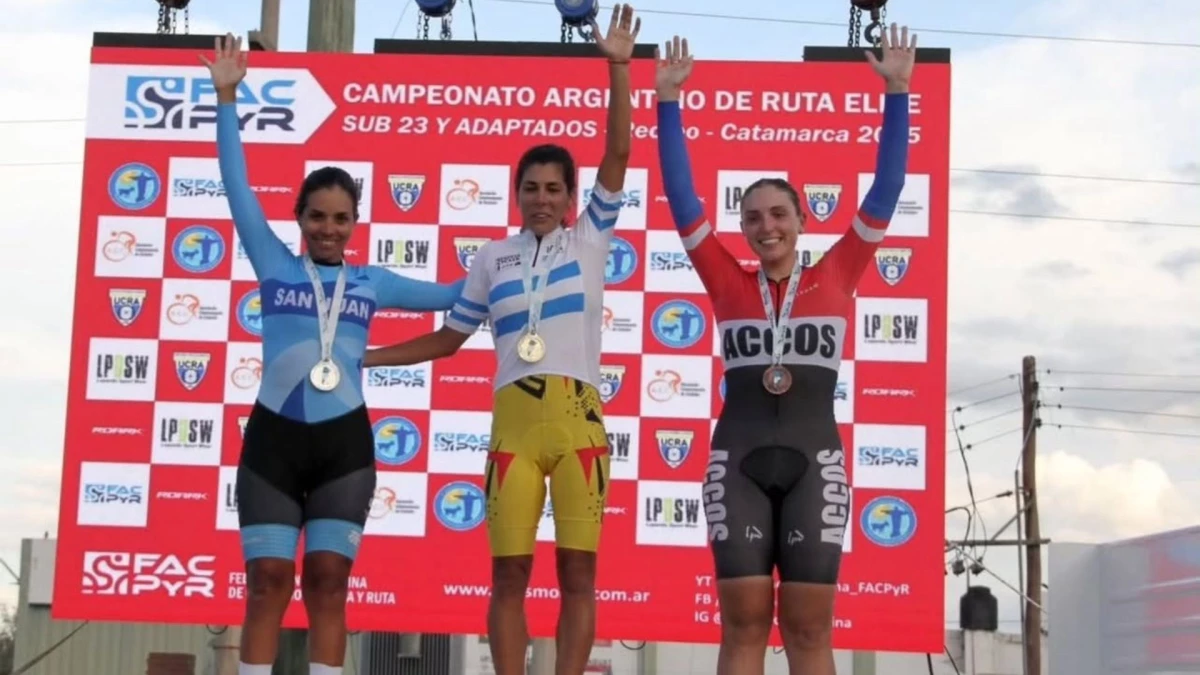 Foto:@FACPyR. La chubutense Malaspina fue campeona entre las chicas en la contrarreloj en Recreo