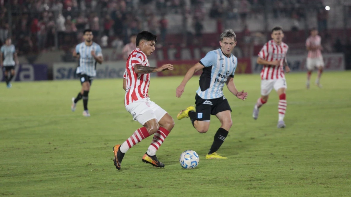 El “Santo” se mantiene como líder de la Zona con 28 unidades. Foto: @CASMOficial