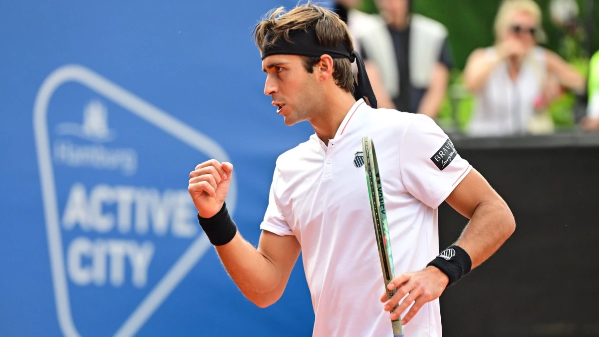 Etcheverry sueña con dar el golpe. Foto: X AATenis.&nbsp;