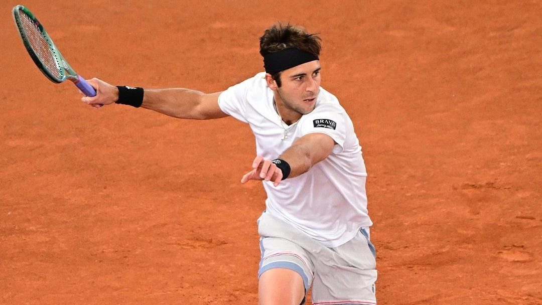 Etcheverry se metió entre los cuatro mejores de un torneo por primera vez en 2025. Foto: ATP