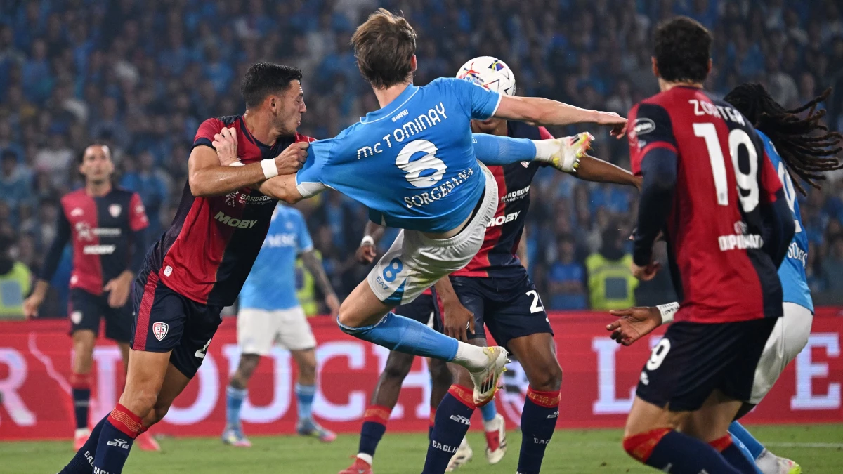 El escocés Scott McTominay marca el primer gol del Napoli. (Foto: @seriea)