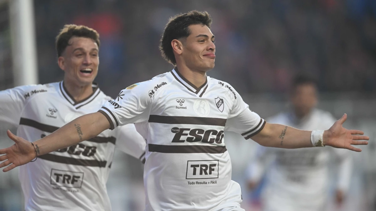 Franco Zapiola festeja el gol que significó el triunfo y la fiinal para Platense ante San Lorenzo. Foto: Fernando Gens