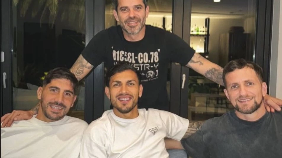 Leandro Paredes está en Argentina y cenó este miércoles con ex compañeros y el ex DT de Boca, Fernando Gago. (Foto: IG @loeparedes20)