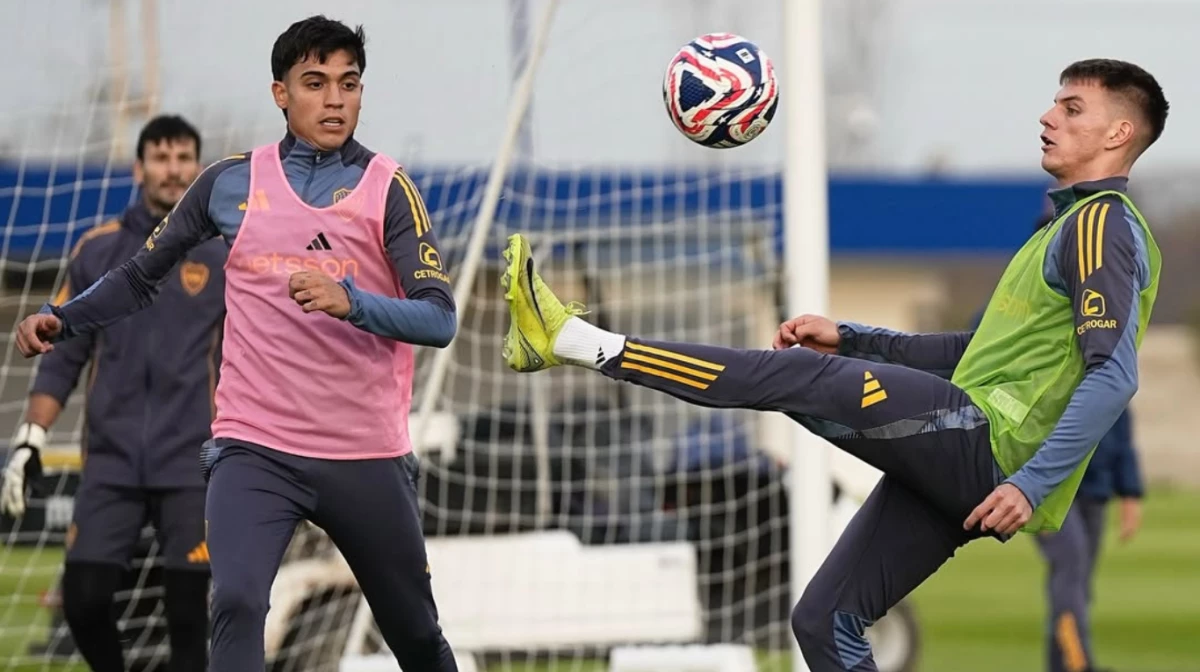 El entrenamiento de Boca de este viernes ya con la pelota del Mundial de Clubes.