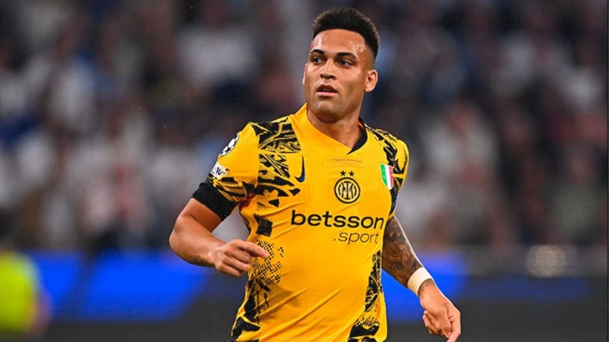 El “Toro” no pudo levantar trofeo en el plano internacional con el “Nerazzurri”, perdió las 3 finales que jugó.