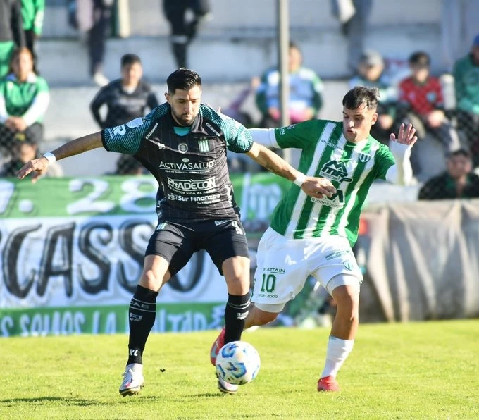 Deportivo Laferrere venció como local a Excursionistas en la prosecución de la fecha de la Primera B. Foto: @ExcursioOficial