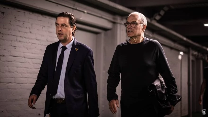 Marcelo Bielsa, entrenador de la Selección de Uruguay. foto: @auf