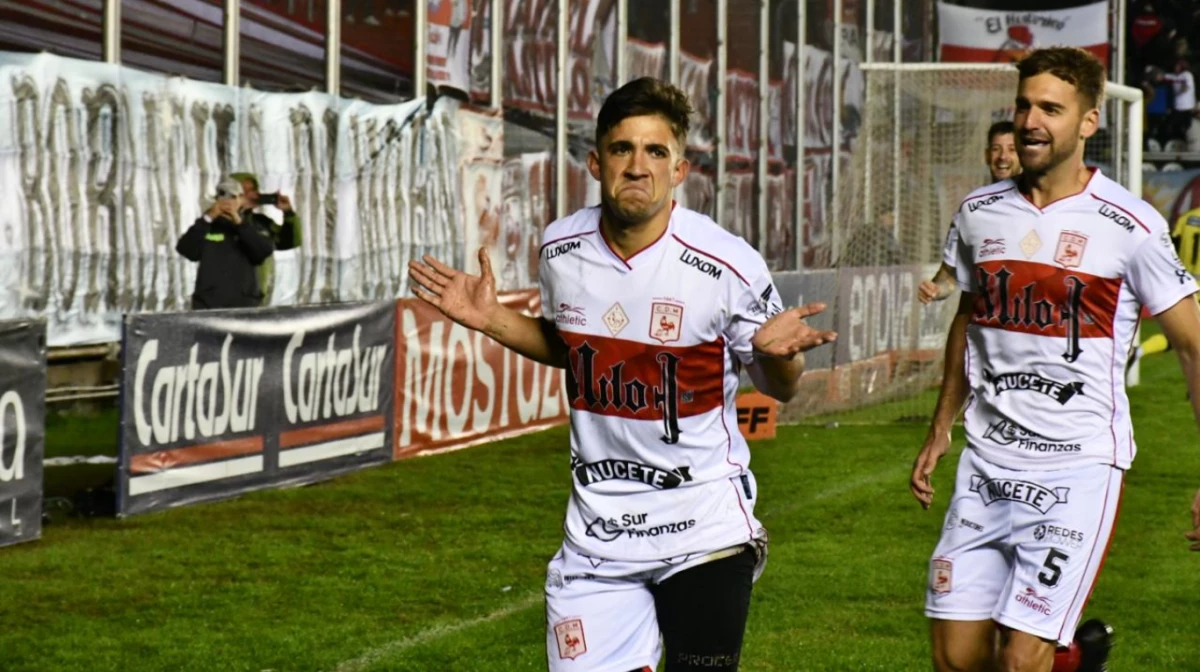 (X@depmoronoficial).