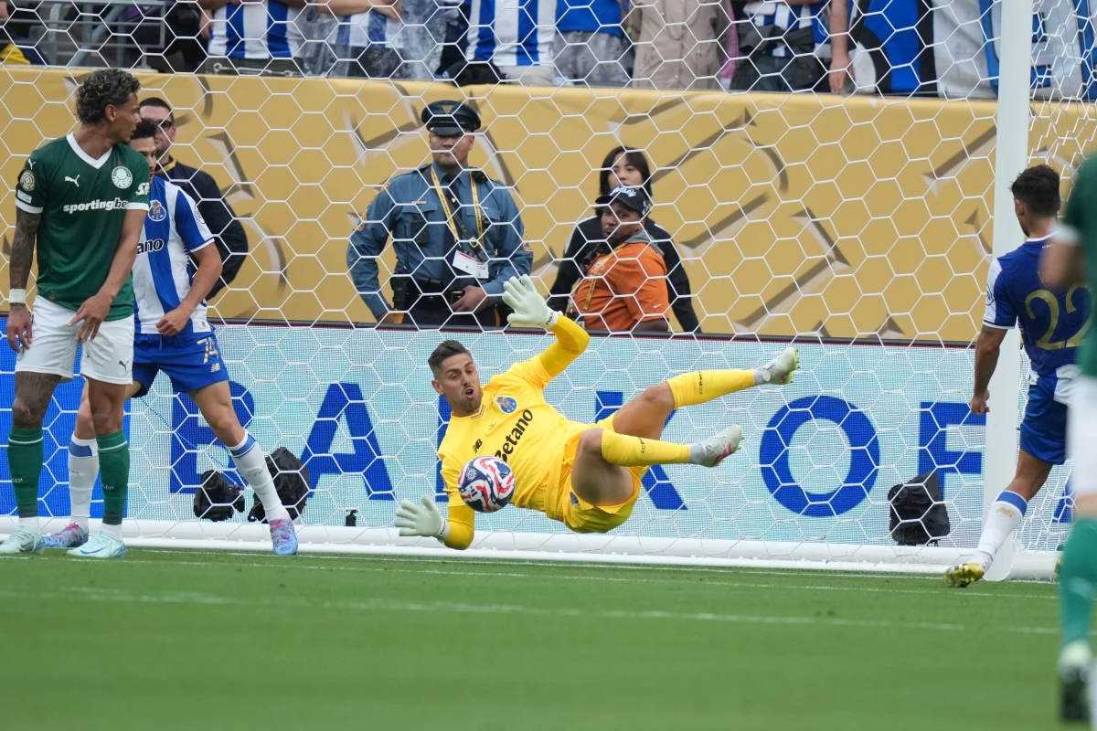 Claudio Ramos salvó al Porto de la derrota | Foto X@FCPorto