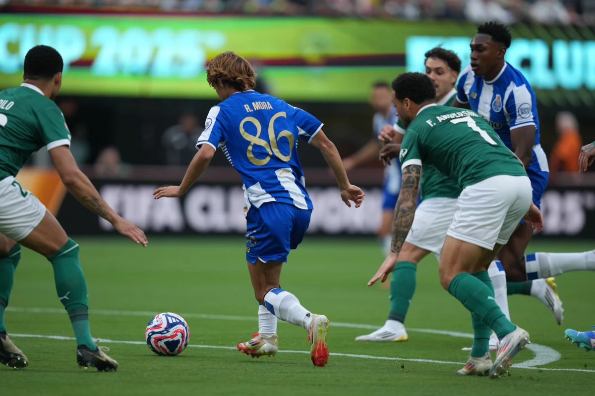 Palmeiras y Porto quedaron a mano en su debut | Foto X@FCPorto