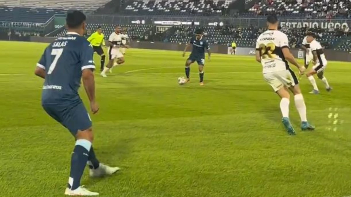 Salas sumó minutos en la goleada de Racing a Olimpia | Foto: Captura de X@RacingClub