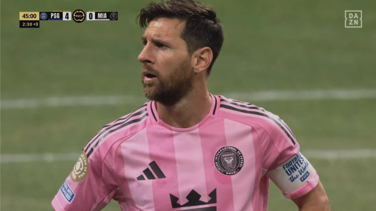 El sufrimiento de Messi. Foto: Captura DAZN.