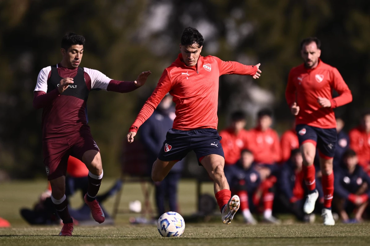 Foto: &nbsp;Amistosos en Villa Domínico: Independiente ganó por 2 a 0 con los titulares y Lanús goleó por 3 a 0 con los suplentes &nbsp;