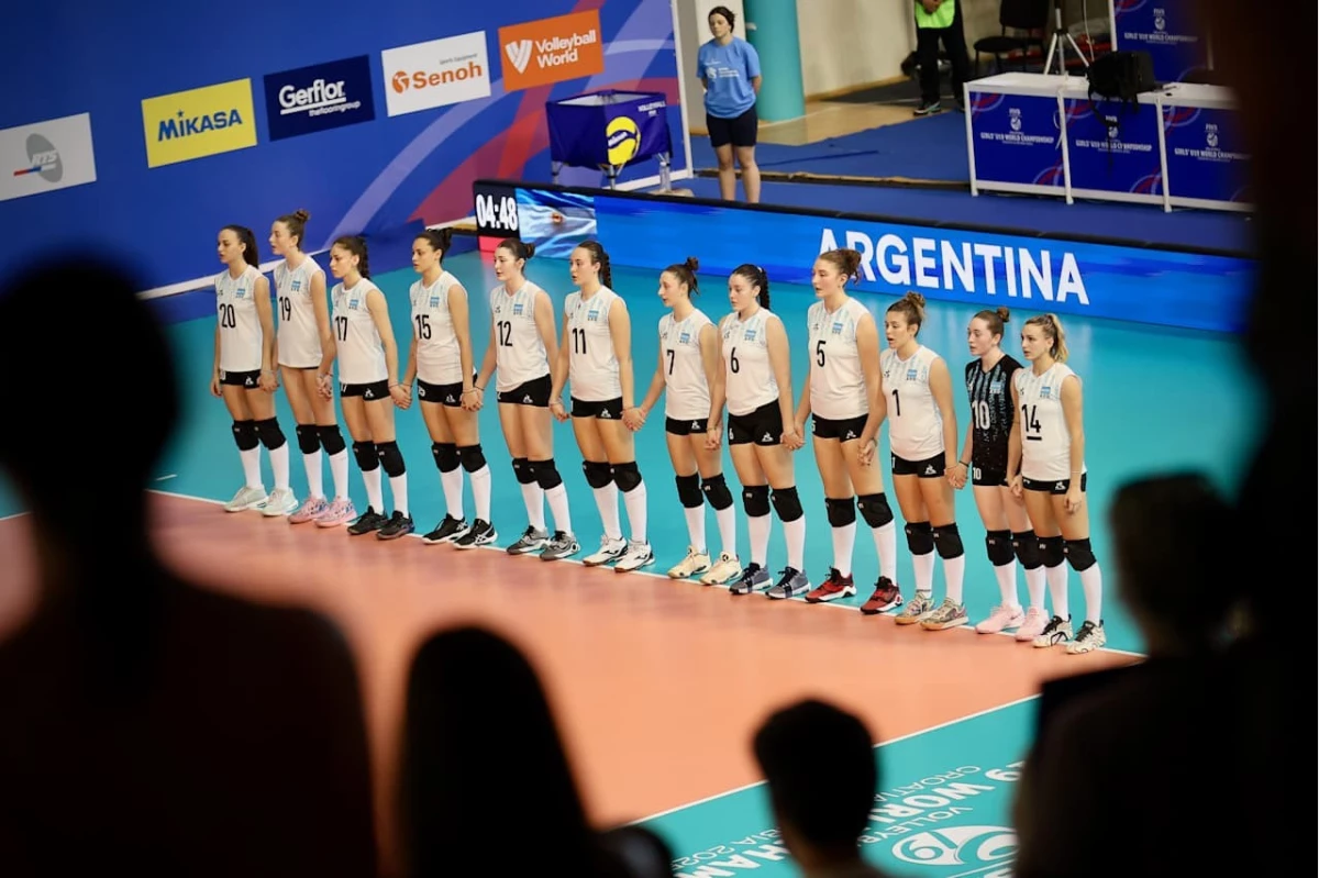 Foto: Fivb. Las Panteritas enfrentaron al local Serbia en la última presentación de la fase de grupos del Mundial Sub 19&nbsp;