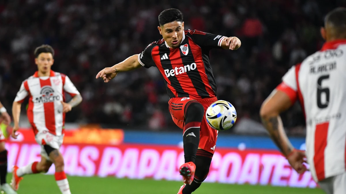 Salas completó otro gran partido en River | Foto X@RiverPlate