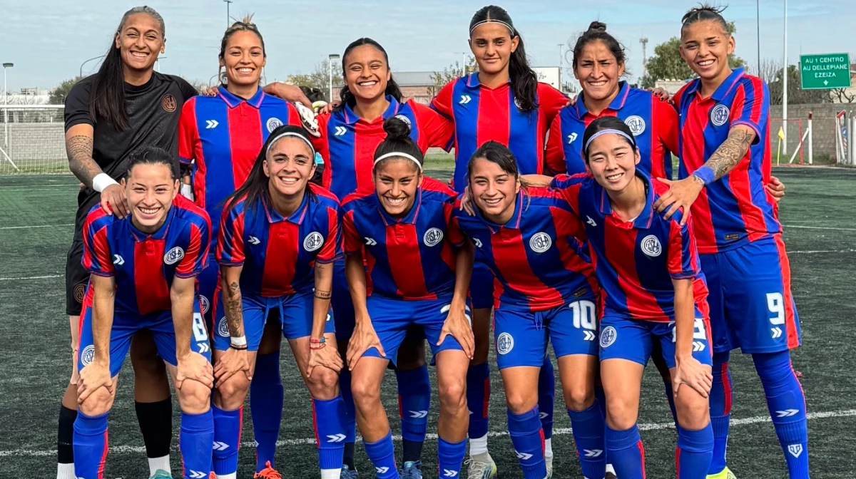 El equipo femenino de San Lorenzo se negó a viajar a la pretemporada (Foto: X@