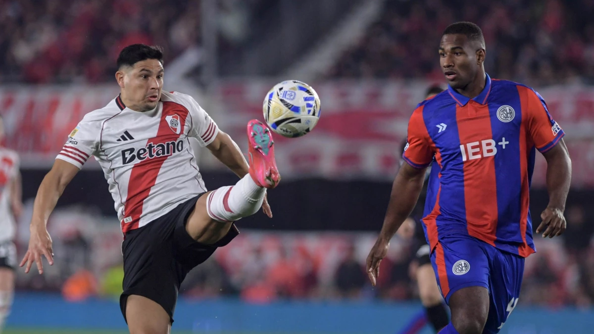 Foto: Contenidos Públicos (Julián Alvarez). &nbsp;La rodilla izquierda de Salas le jugó una mala pasada, tiene un esguince.
