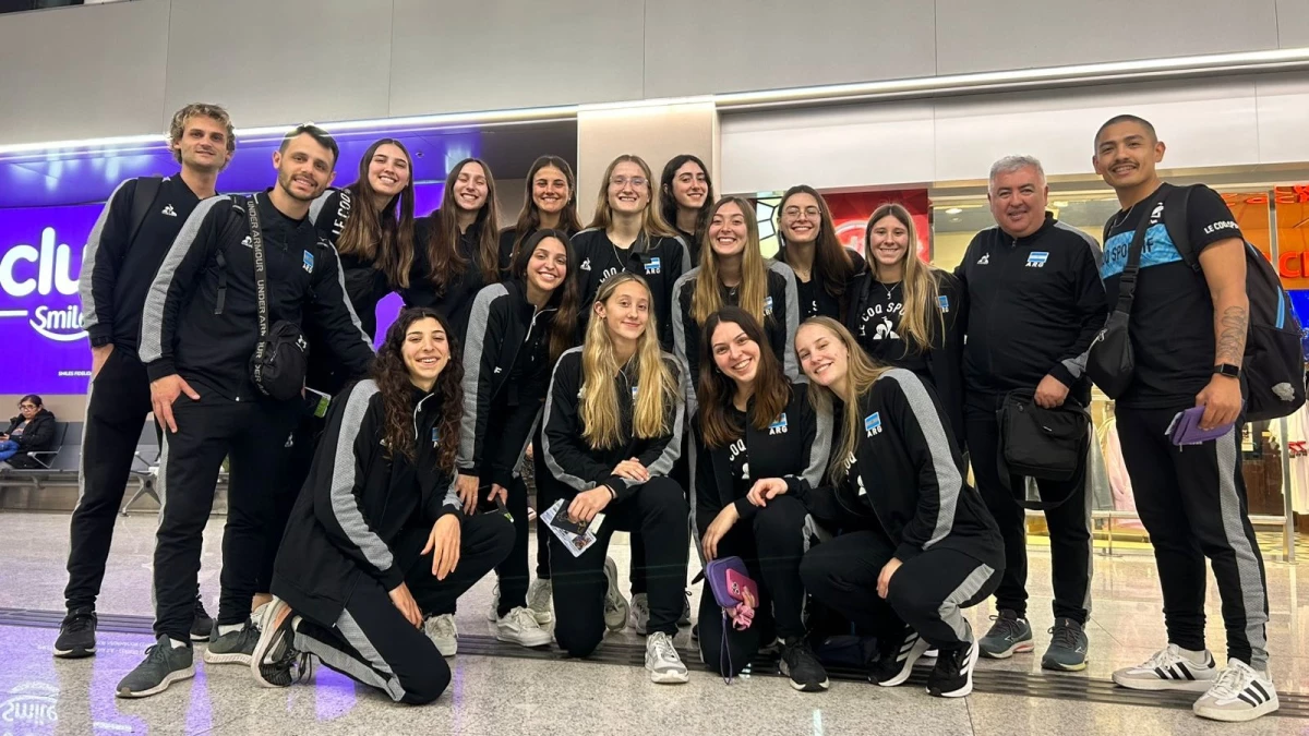 Foto:Feva. Las Panteritas del U21 viajarón al Mundial de la categoría en Indonesia y esta noche debuta ante Canadá.