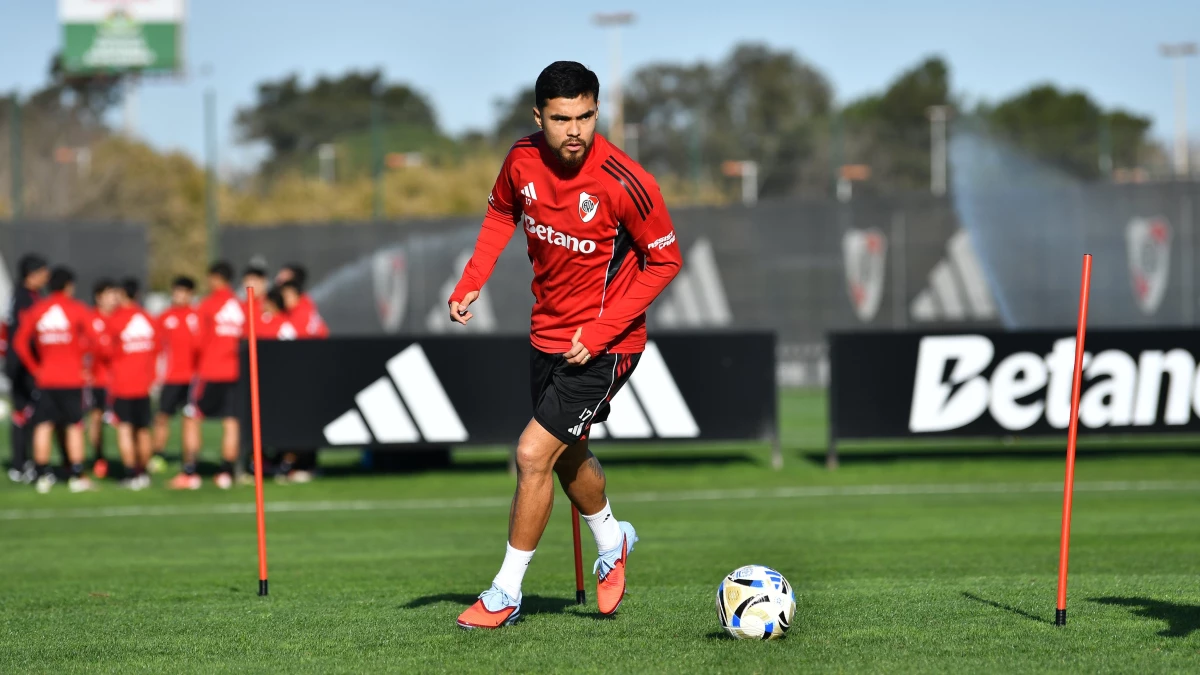 Foto: Prensa River. El chileno Paulo Díaz ya sabe que no tendrá lugar en el proyecto de este año y está estudiando ofertas.
