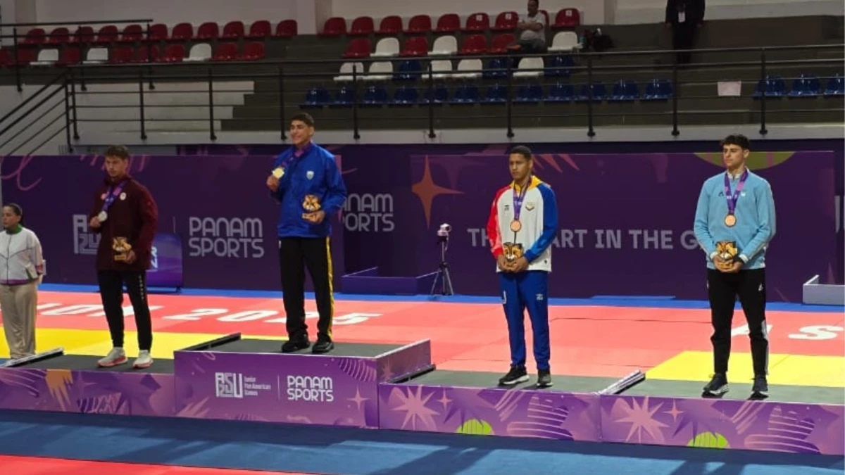 Alem Amado Yuma, bronce en yudo en la categoría hasta 81 kilos.